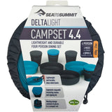 Packaging of a Sea to Summit DeltaLight Camp Set 4.4, displaying a four-person dining set including mugs, bowls, and deep-sided bowls, all in blue and made from B
