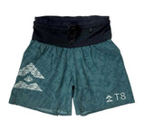 The T8 Men's Sherpa Shorts are a must-have for runners, characterized by their green fabric combined with a black waistband, abstract patterns, and the distinctive triangular "T8" logo on the lower right leg. They are ultra-lightweight and crafted to ensure comfort on every run.